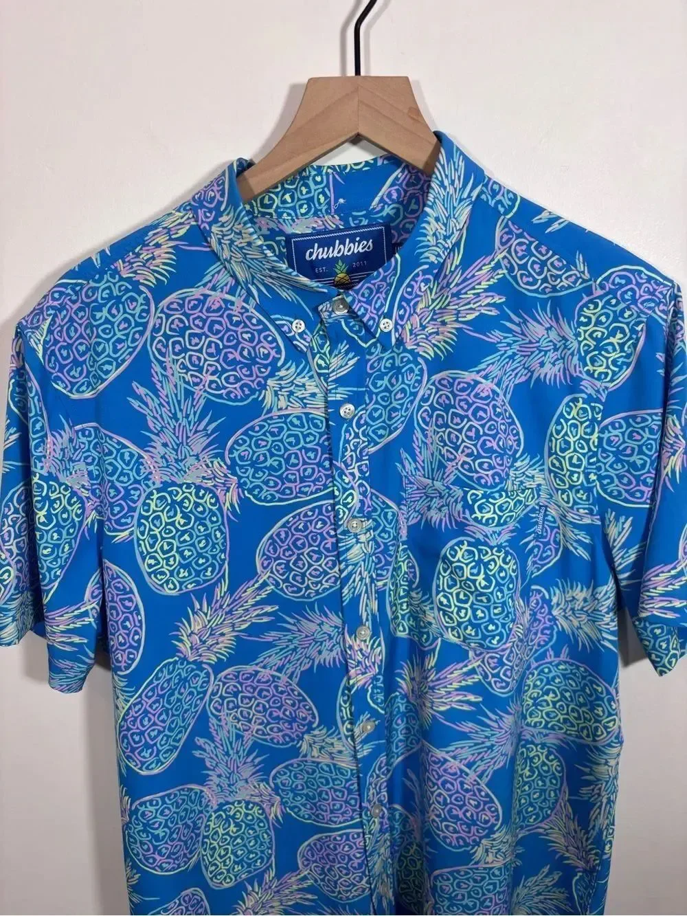Chubbies Men’s neon pineapple performance polo size large vacation tropical golf